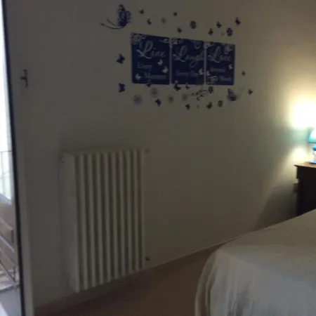 Ascanio Grandi Konukevi *