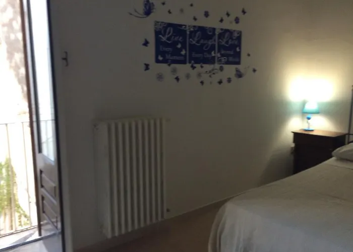 Ascanio Grandi Pensión *